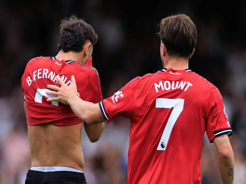 曼联vs富勒姆：B费、库尼亚首发，阿马德、姆伯莫出战